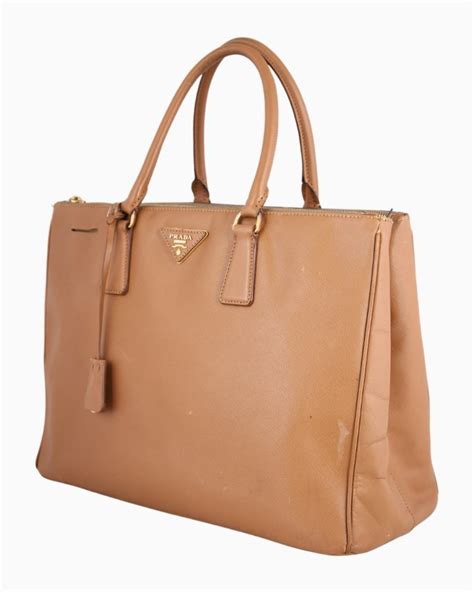 prada comprar